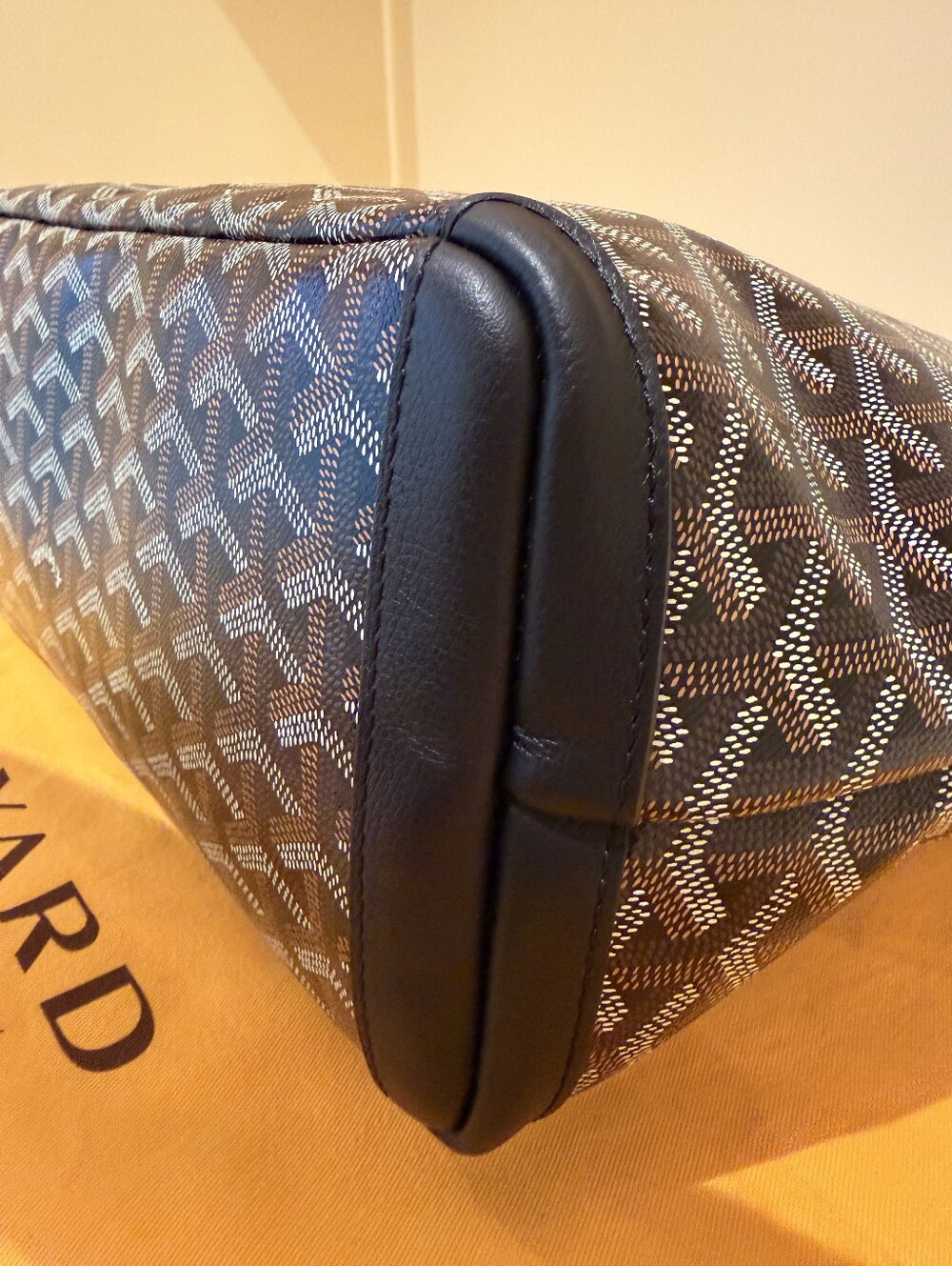 Goyard Black Artois PM (Petite) - Picture 9 of 16